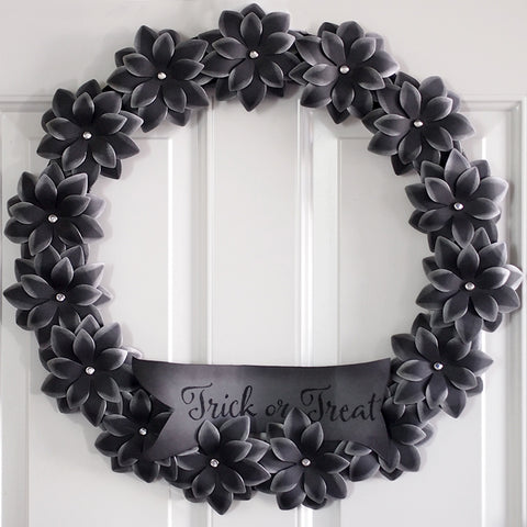 Black Flower Halloween Wreath - 18"